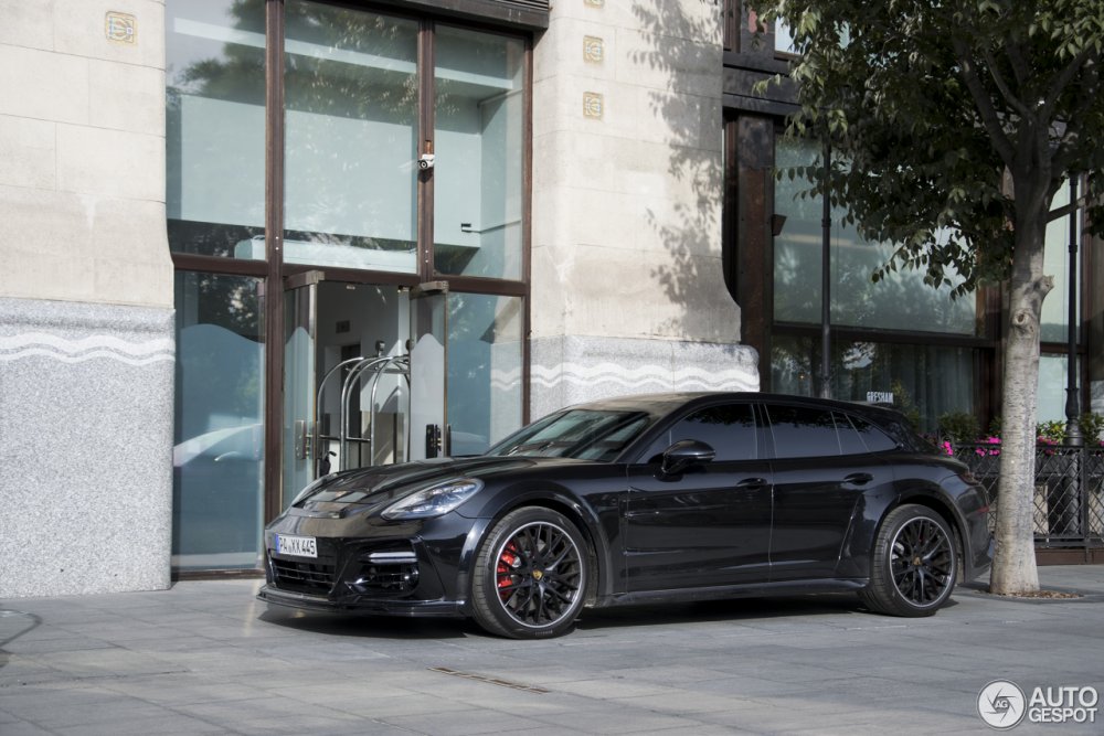 Porsche Panamera Turbo s