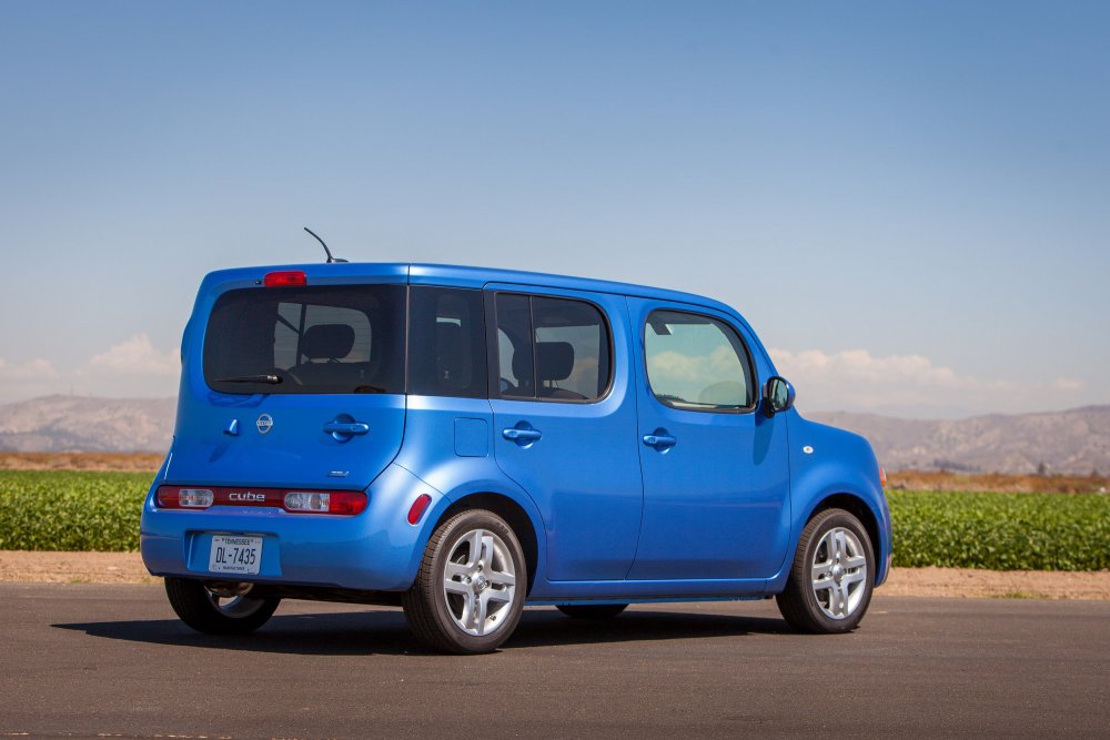 Nissan Cube z13