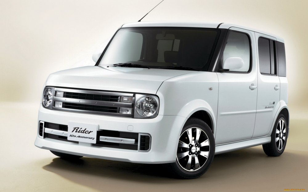 Nissan Cube z13