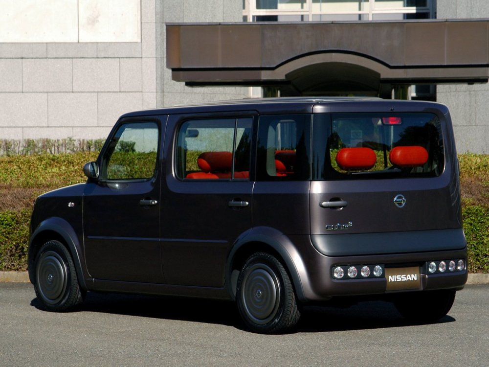 Nissan Cube z13