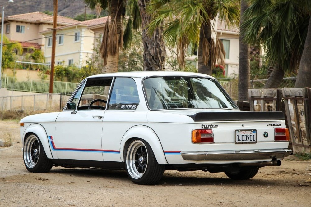 BMW e10 2002