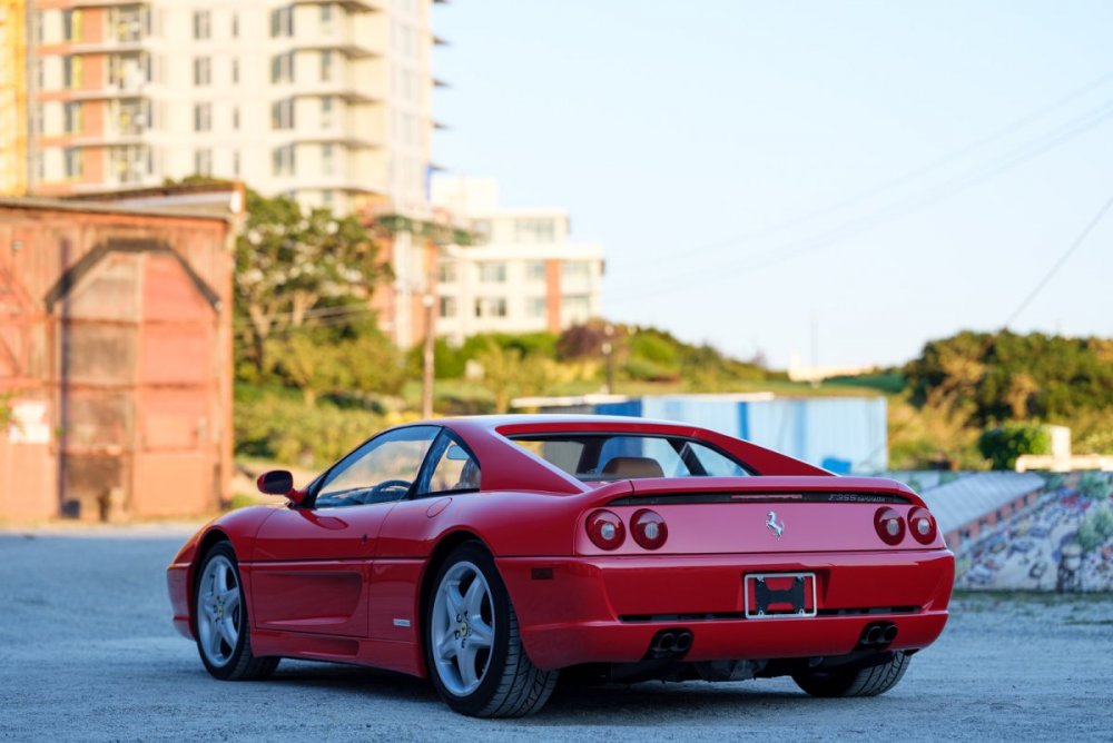 Ferrari f355 Berlinetta stance