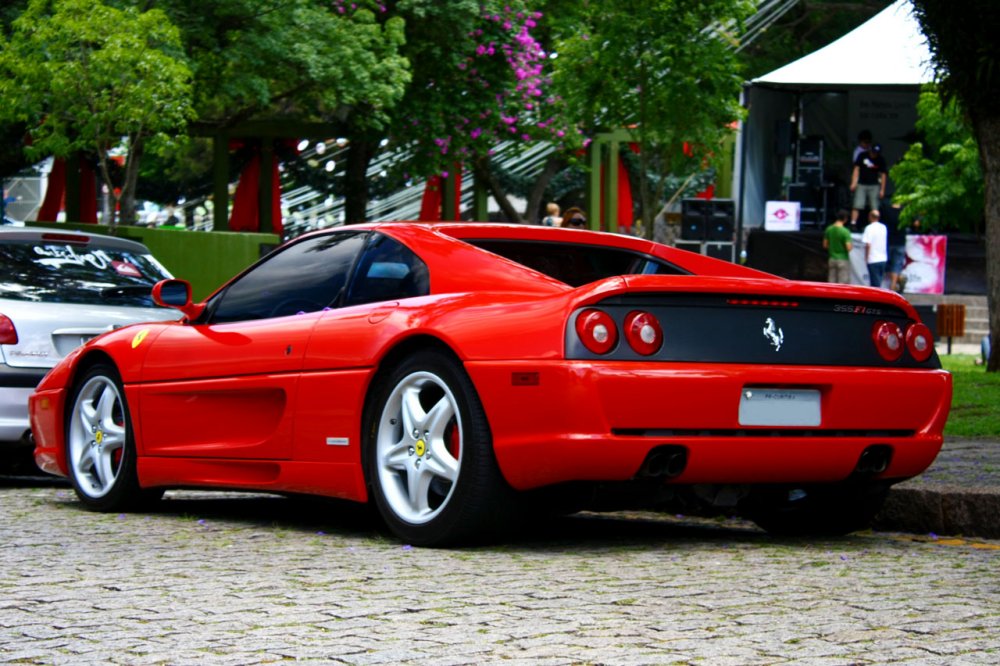 Ferrari f355 черная