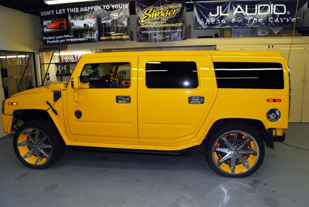 Hummer желтый