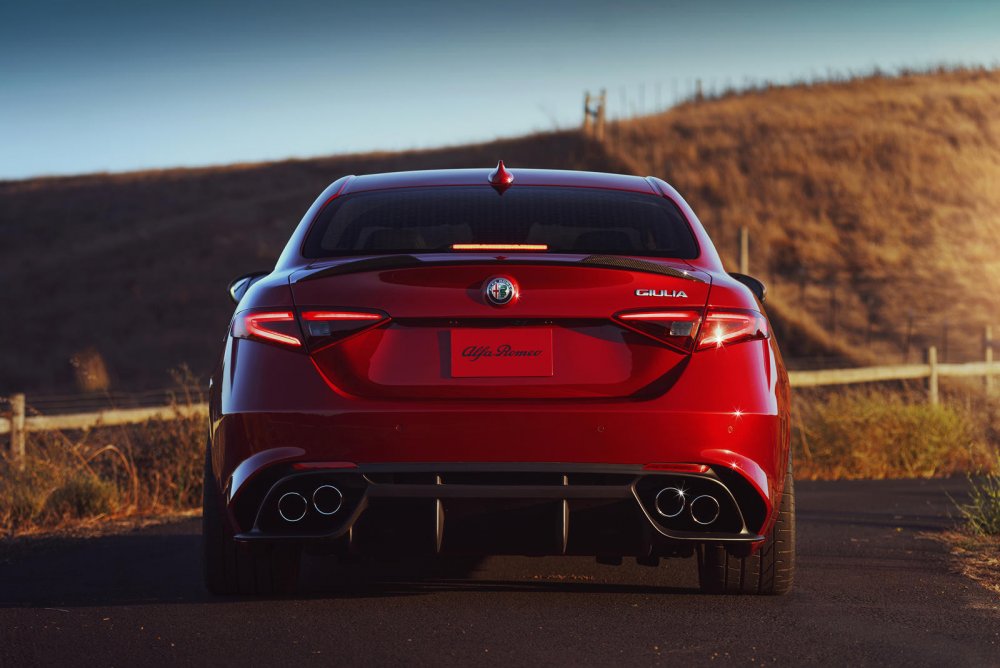 Alfa Romeo Giulietta Quadrifoglio sedan