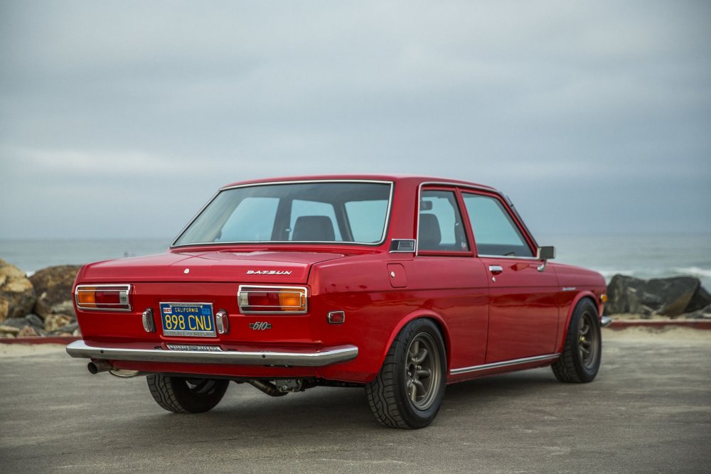 Datsun 510 стенс