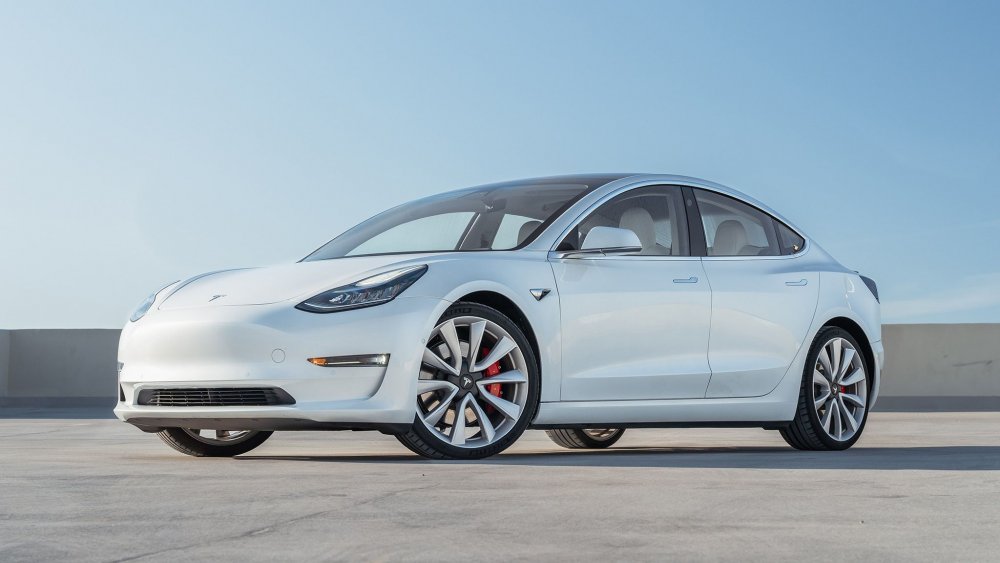 Tesla model y 2022 long range