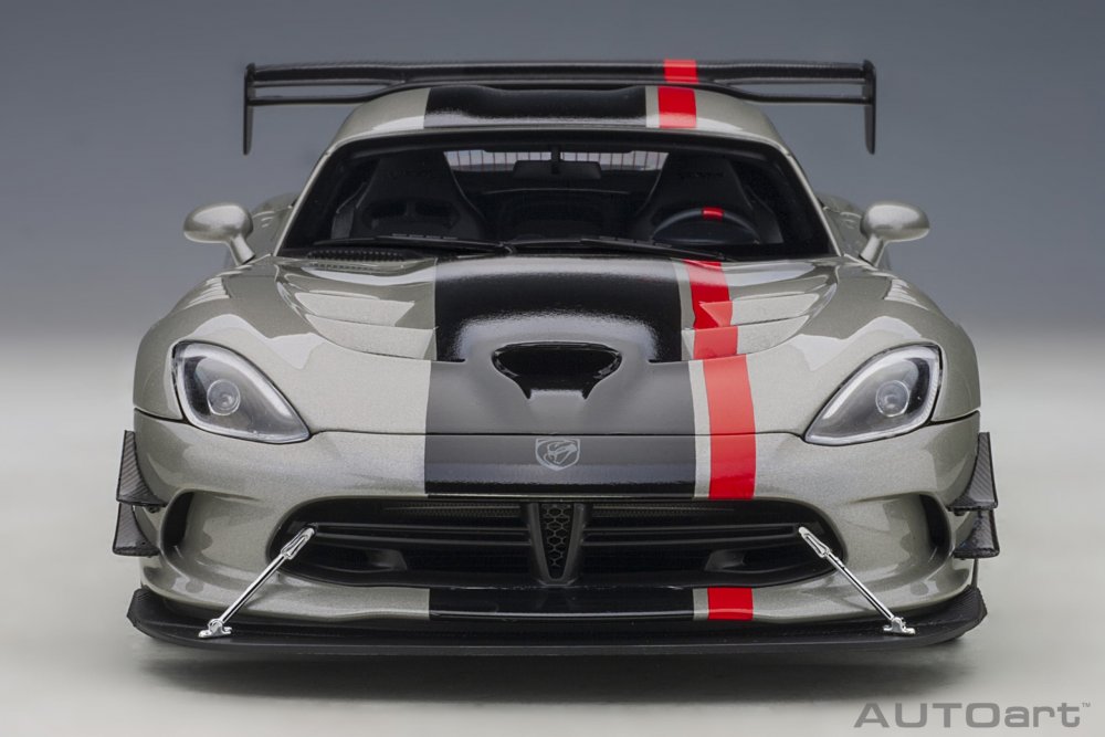 Dodge Viper AUTOART 1 18