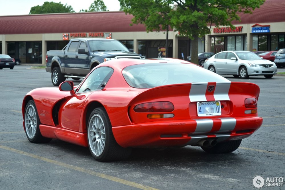 Dodge Viper GTS-R