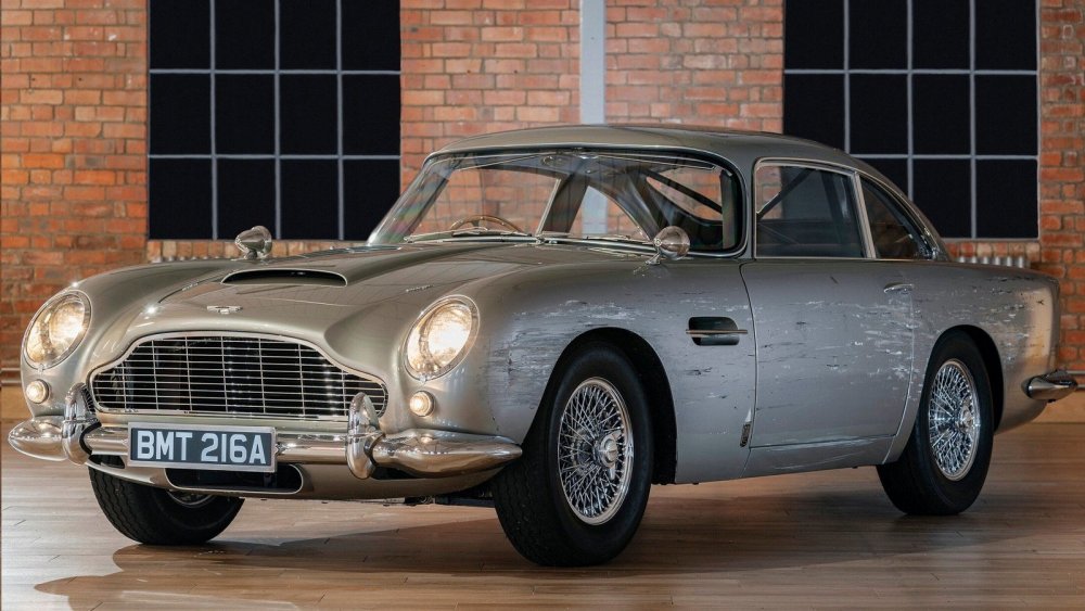 Aston Martin db5 Джеймса Бонда Шон Коннери