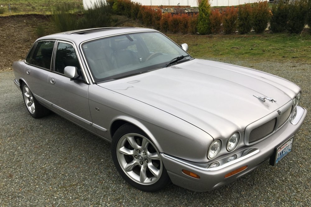 Тюнингованный Jaguar XJ IV (x351)