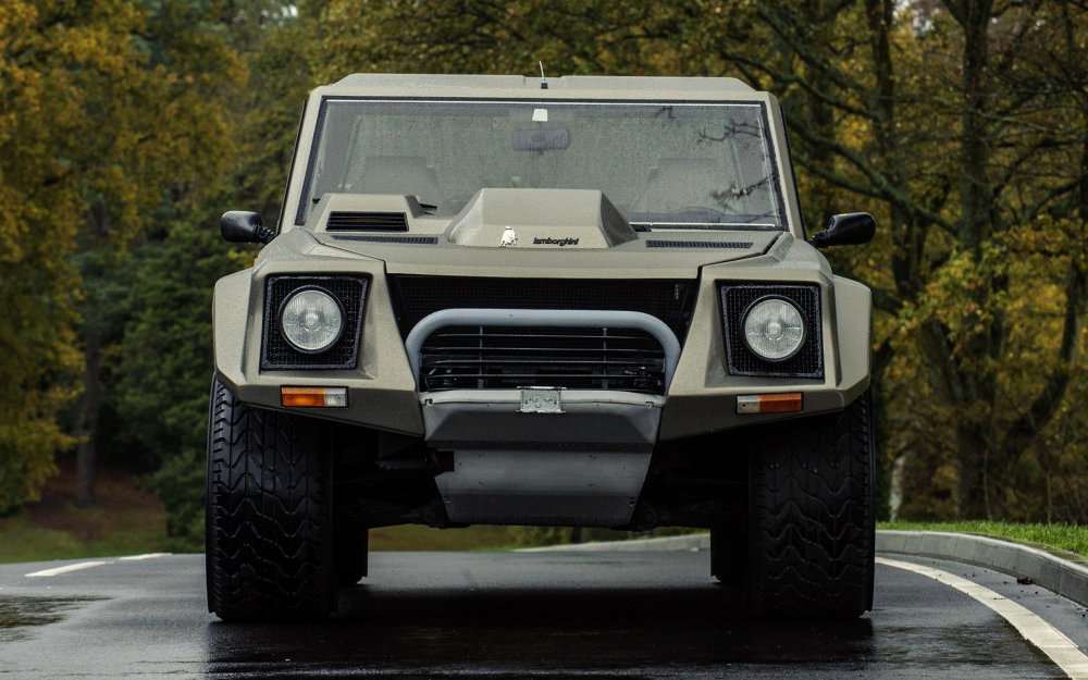 Lamborghini lm001