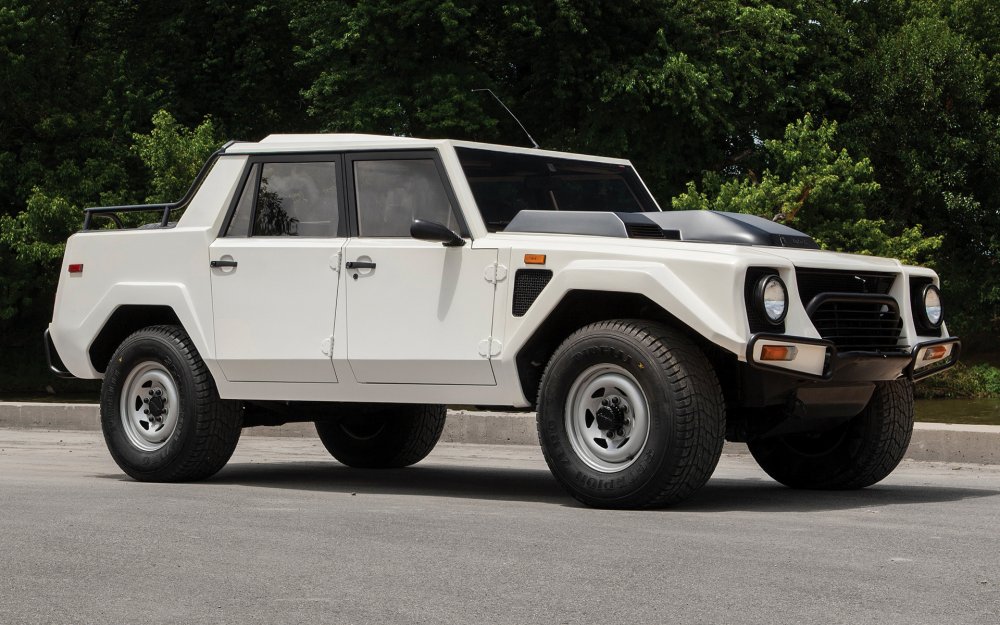 Lamborghini lm001