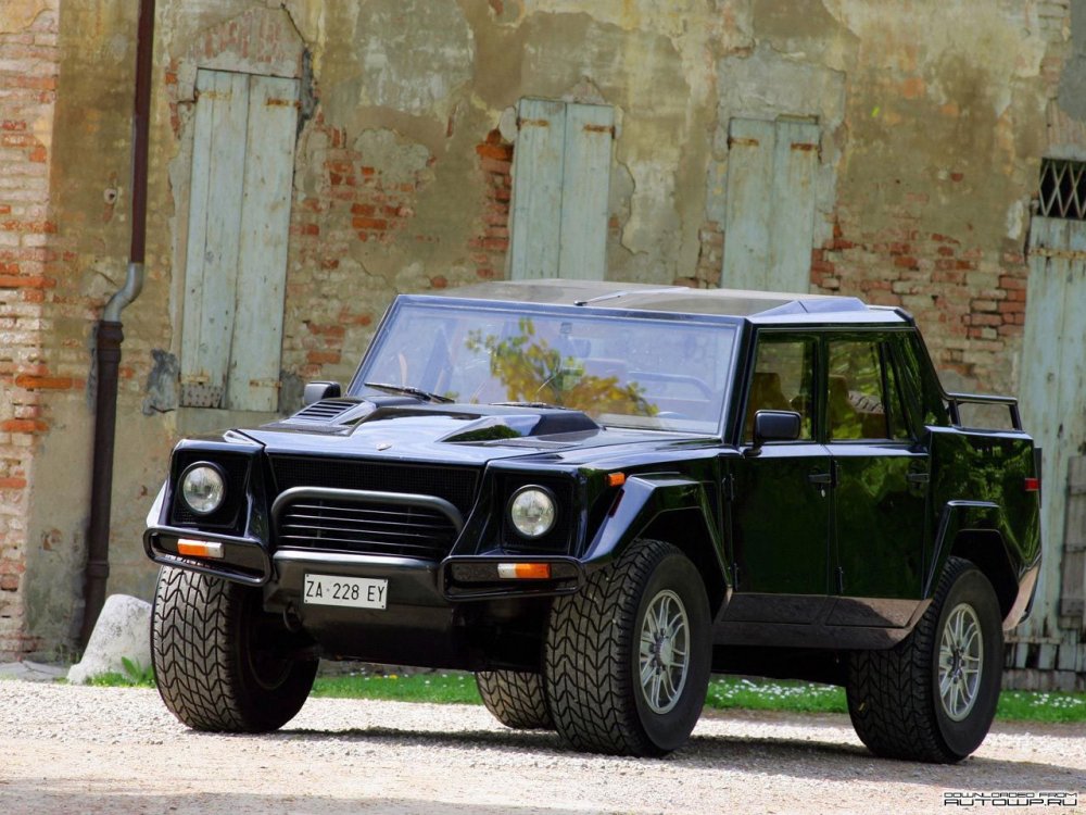 Lamborghini lm001