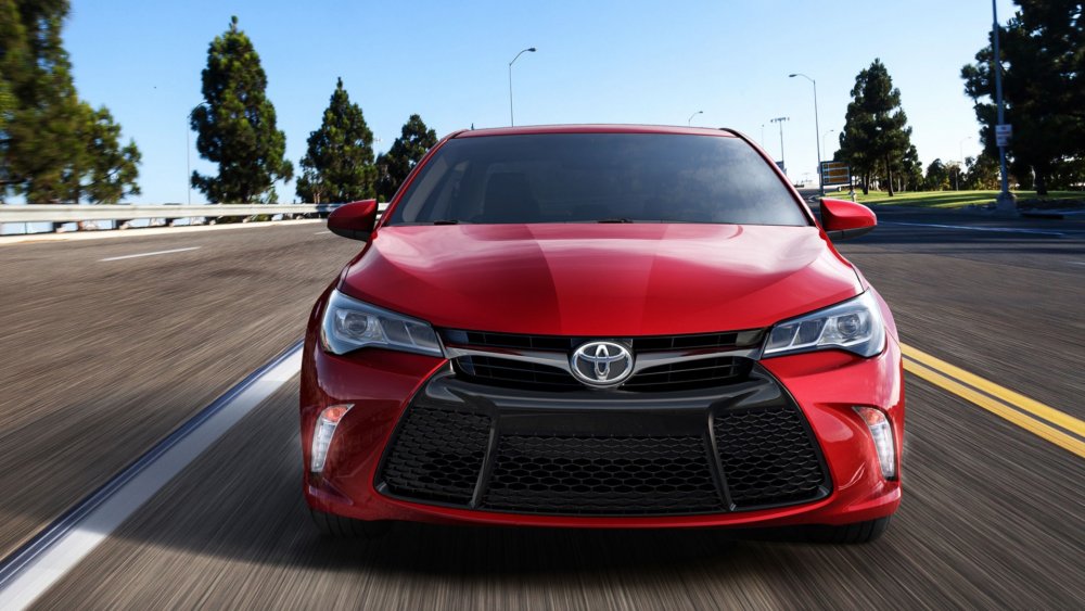 Toyota Camry 2016