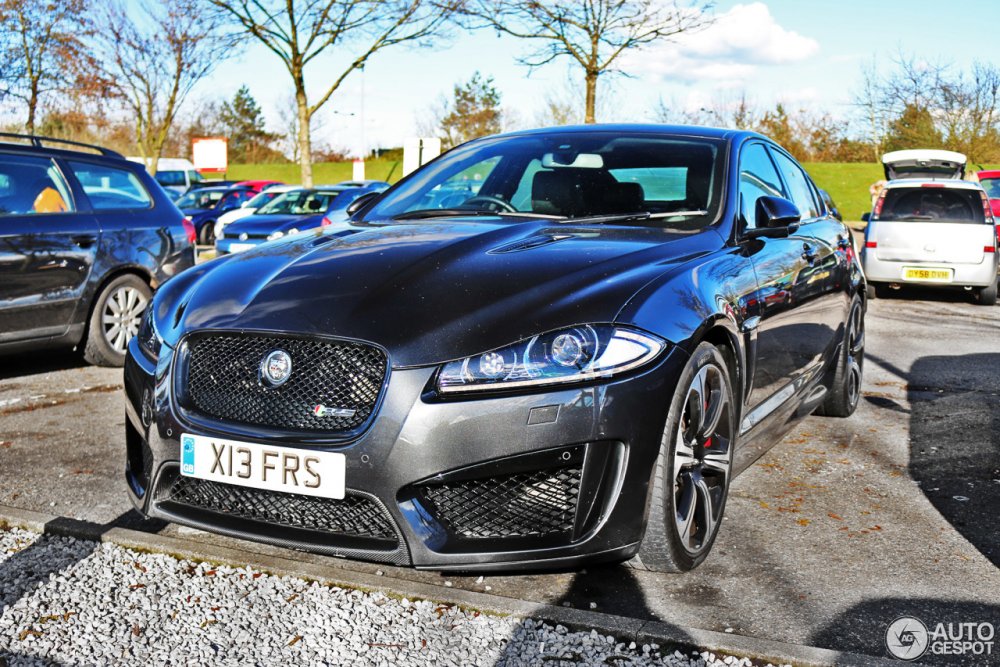 Jaguar XFR-S Sportbrake салон