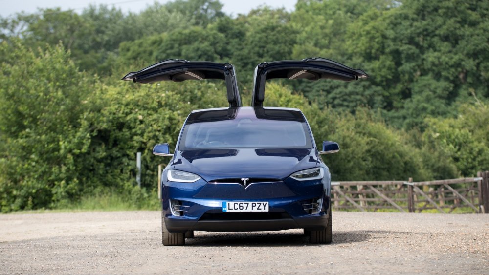 Tesla model x 2021