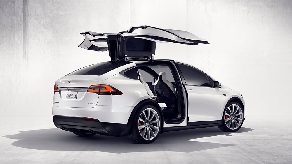 Тесла model x 2016