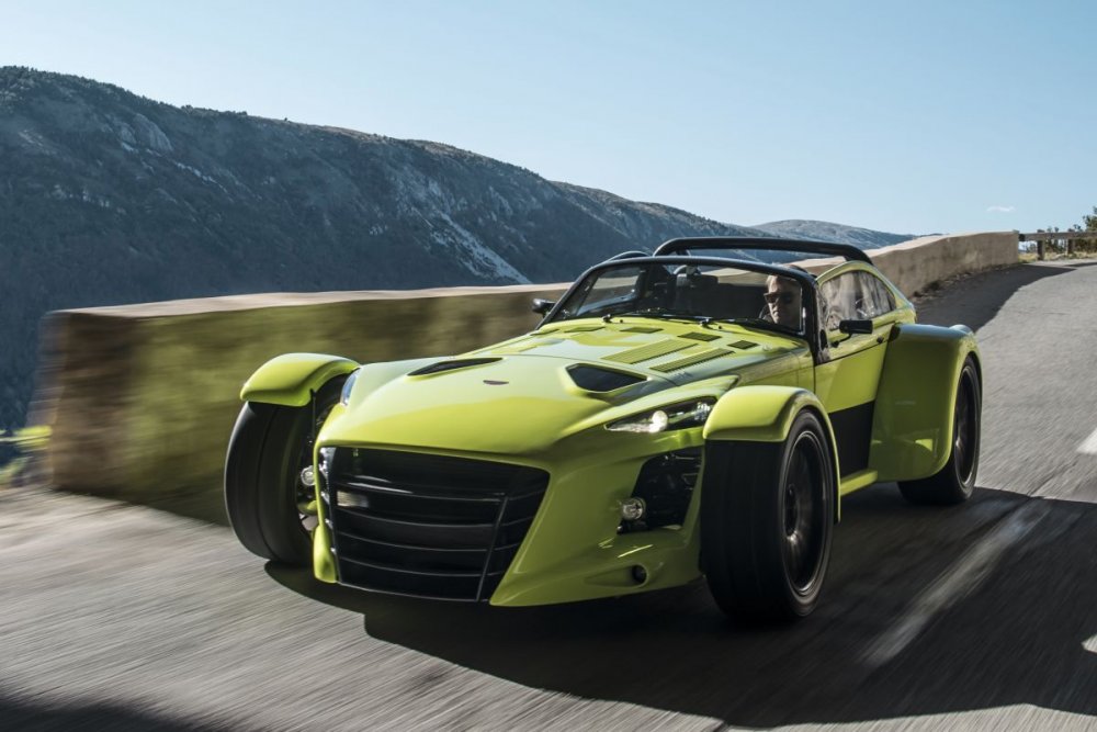 Машина Donkervoort d8 GTO-40