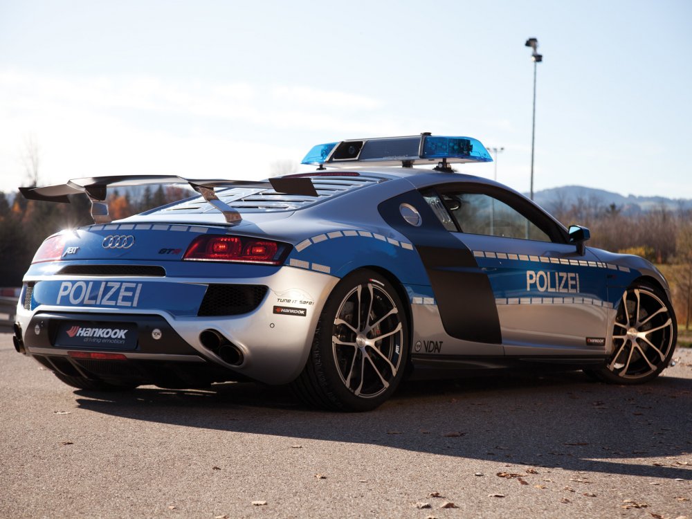 Audi r8 полиция