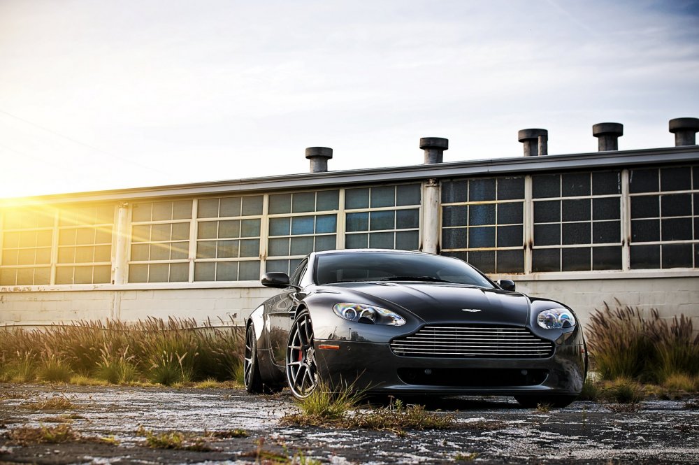 Aston Martin Vantage 2020