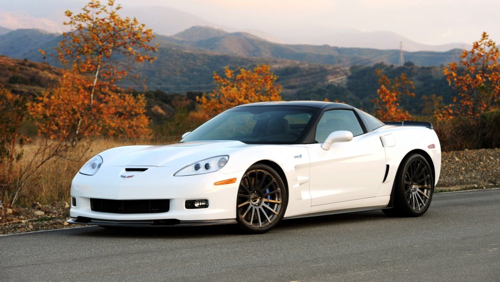 Blue Chevrolet Corvette zr1