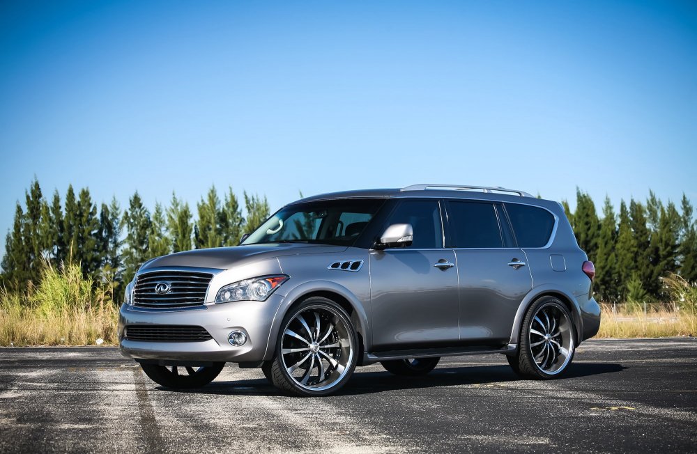 Infiniti qx56