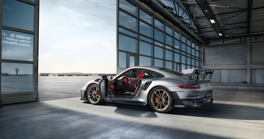 Porsche 911 gt2 RS Clubsport