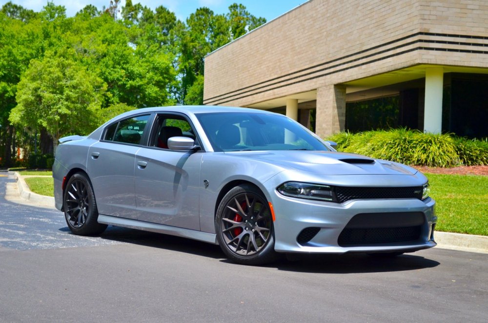 Dodge Charger srt Hellcat