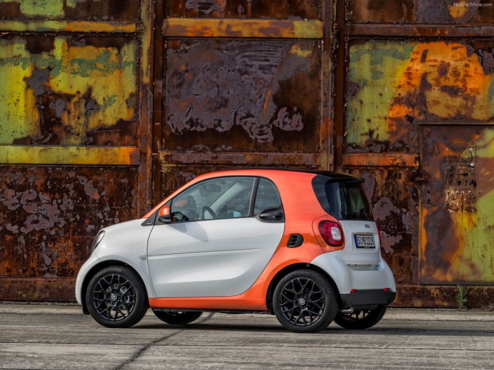 Красный Smart Fortwo 450