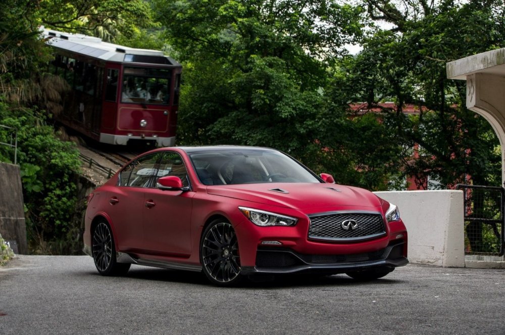 2014 Infiniti q50 Eau rouge