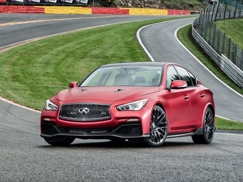 Infiniti q50 Eau rouge