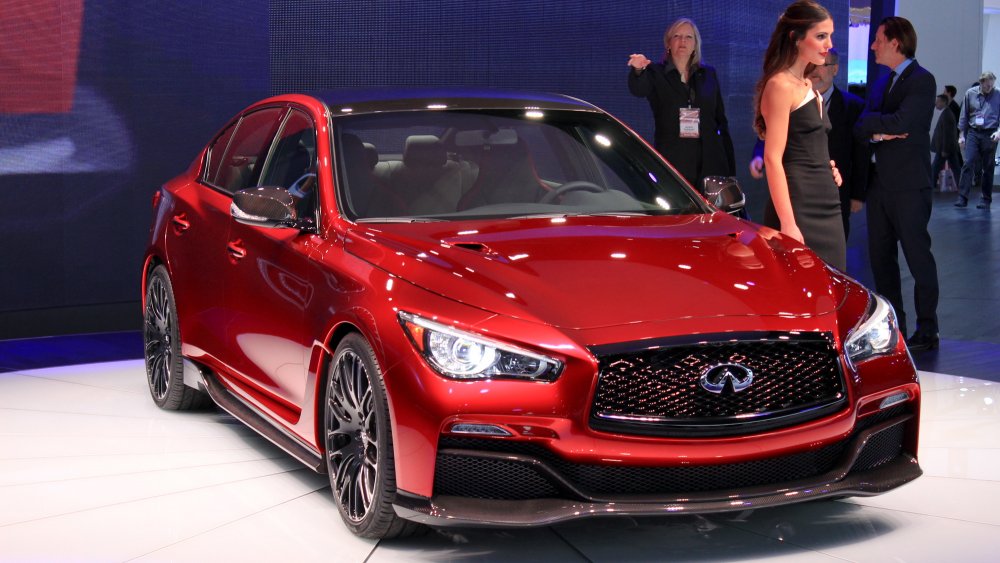 Infiniti q50 Eau rouge