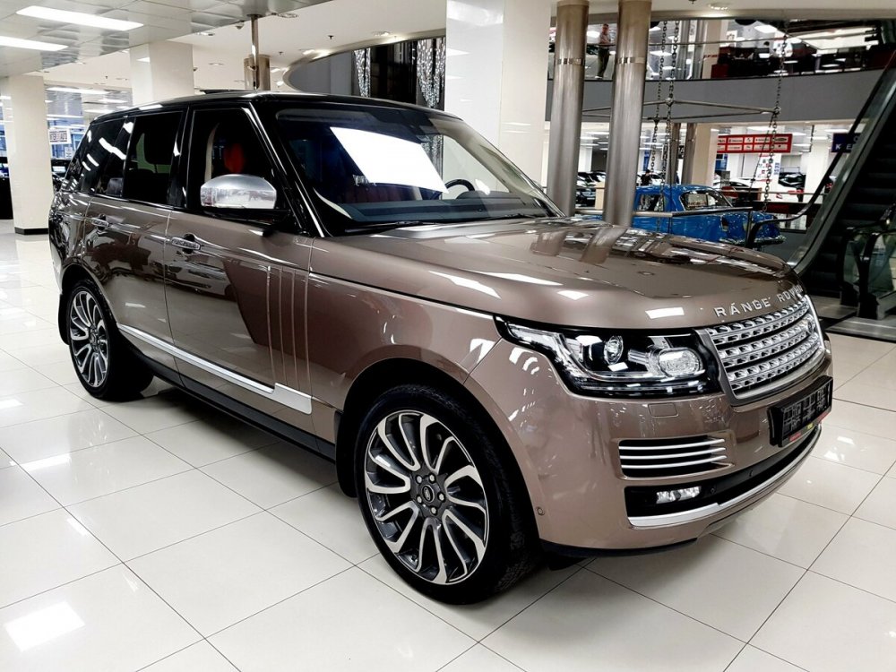 Range Rover l322 в зеленом цвете