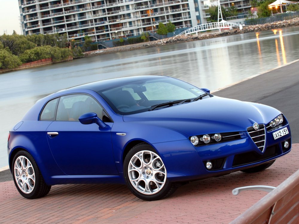 Машина Alfa Romeo Brera