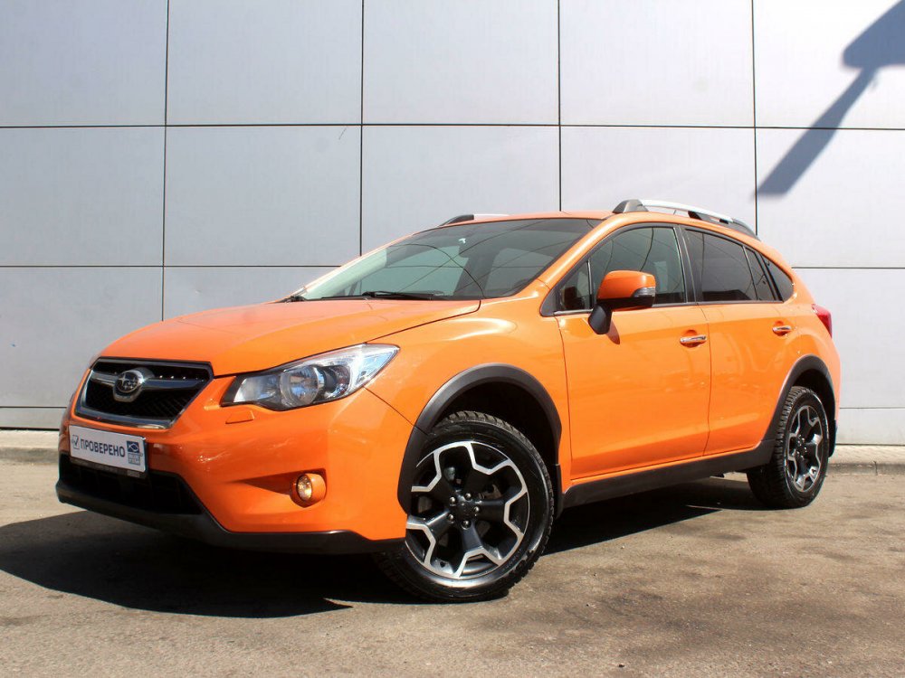 Subaru XV оранжевая