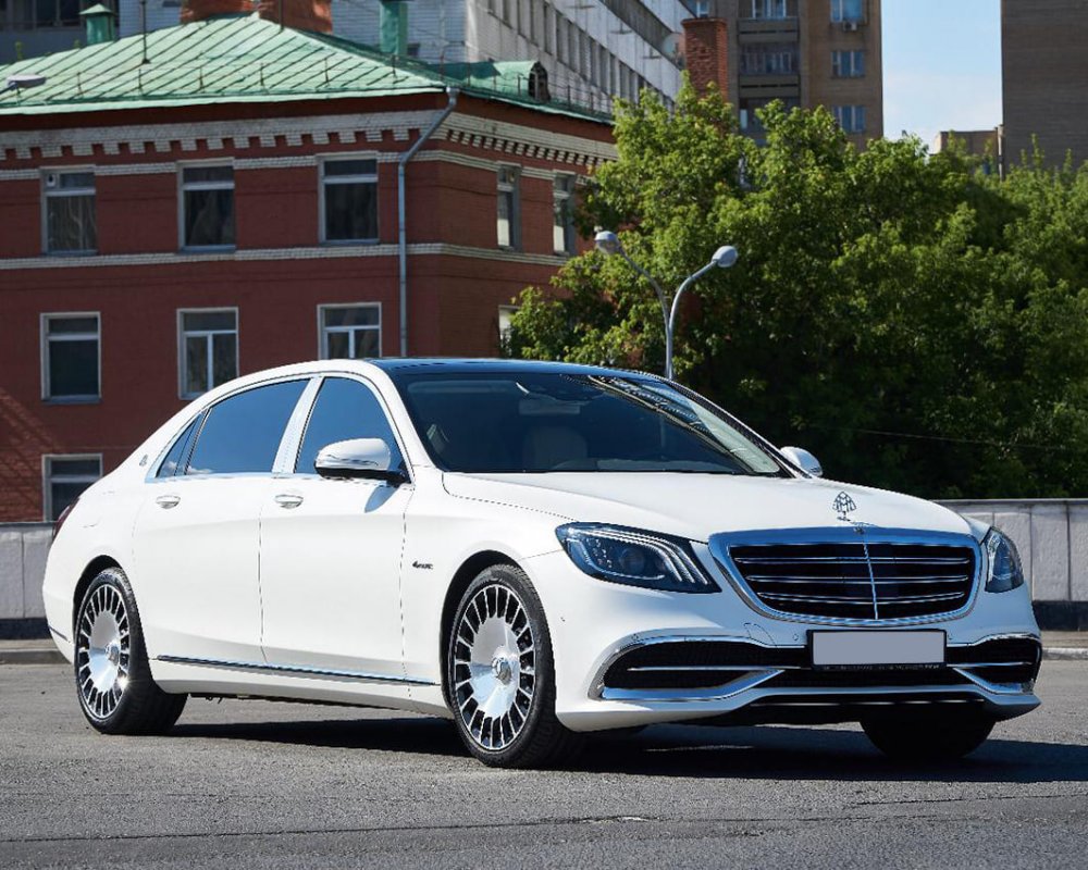 Mercedes Benz w222 Maybach