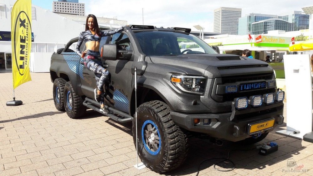 Toyota Tundra 6x6 Hercules