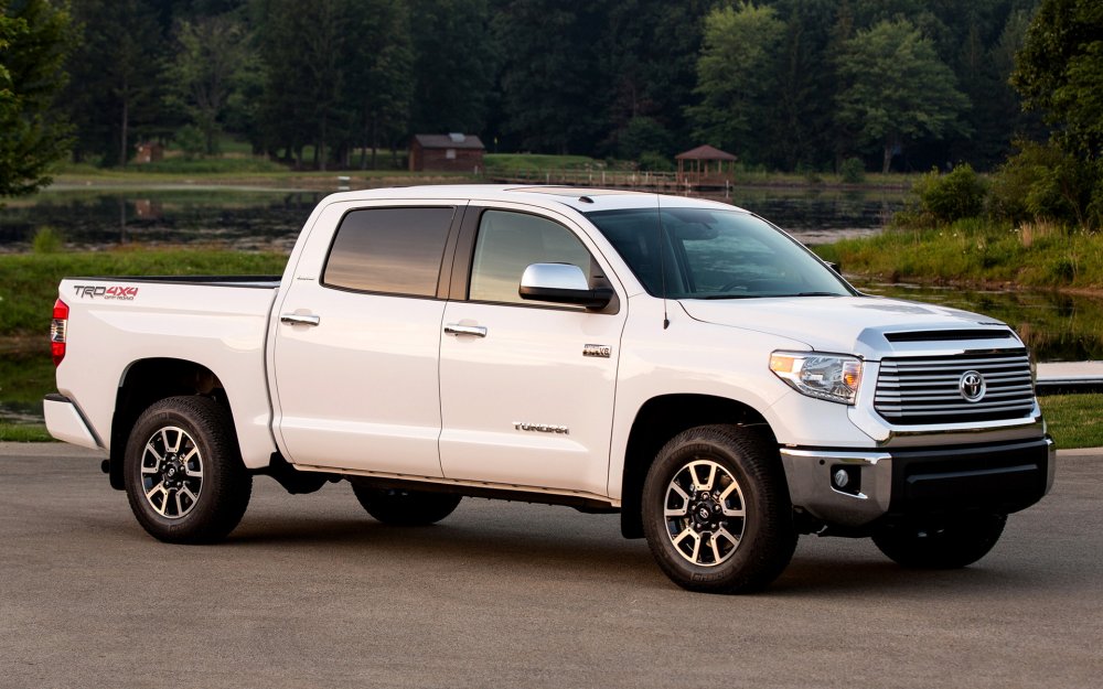 Toyota Tundra CREWMAX