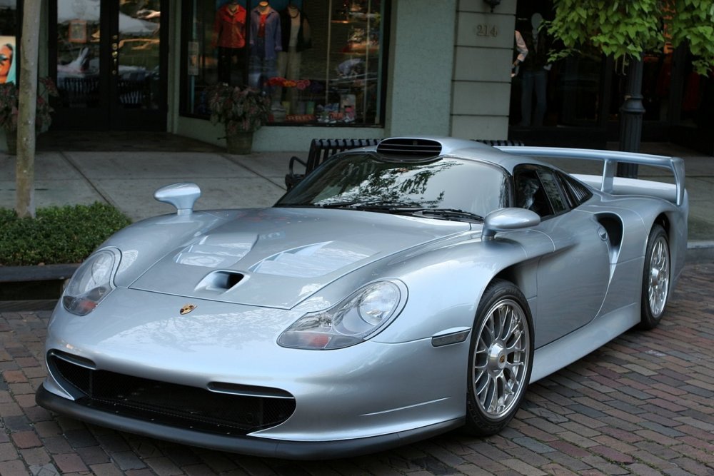 Porsche 911 gt1 Strassenversion