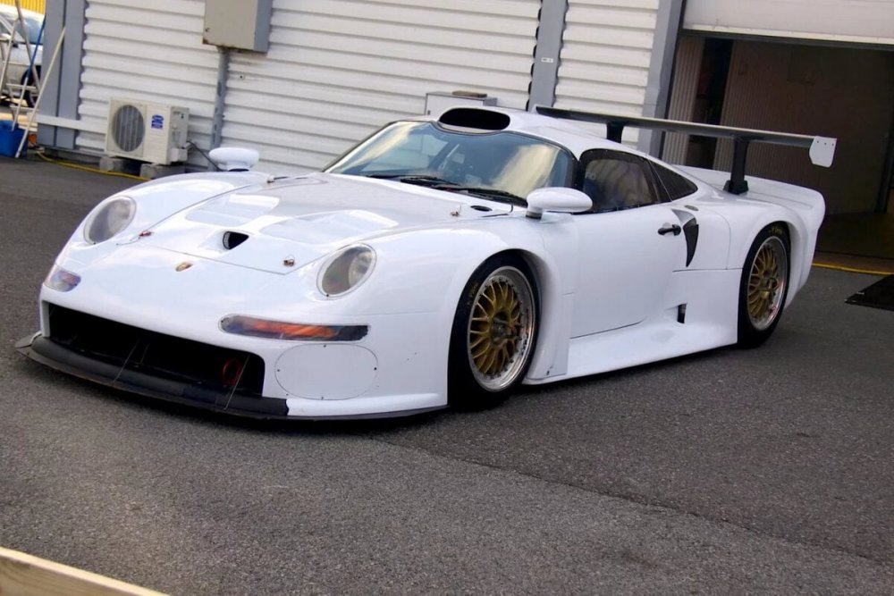 Porsche 911 gt1 996