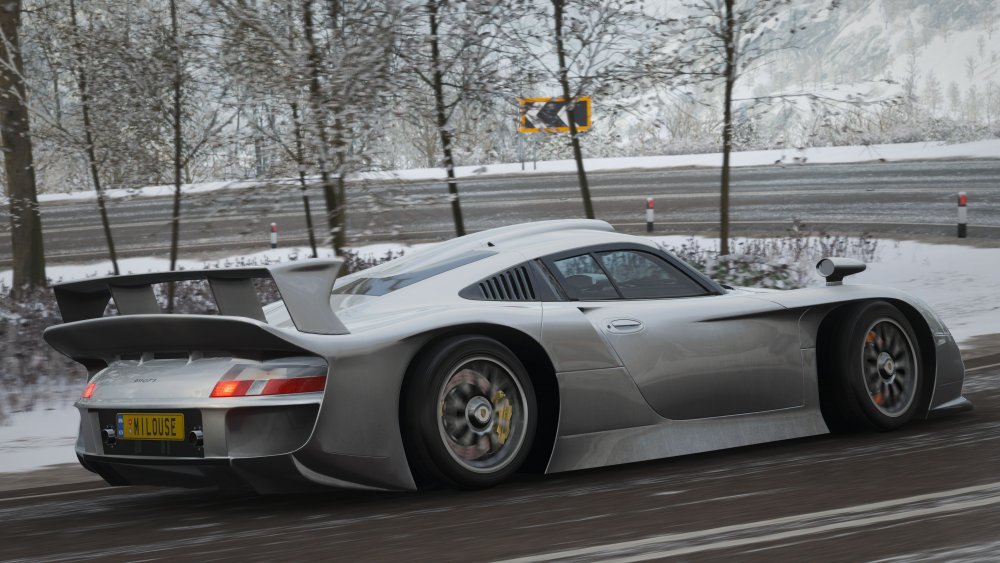 Porsche 911 gt1 strassenversion