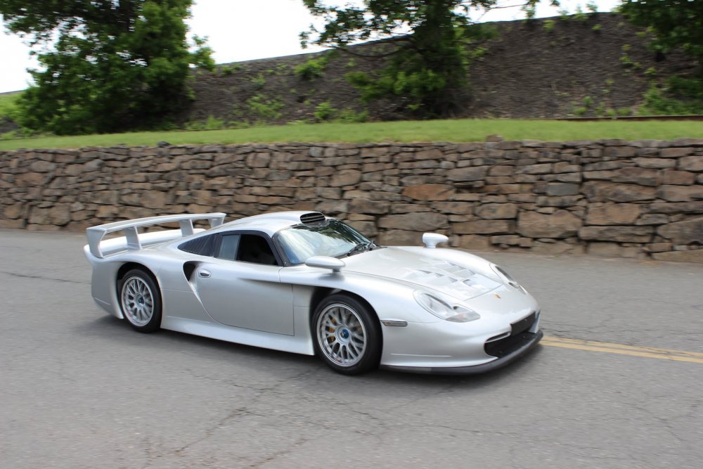 Porsche 911 gt1