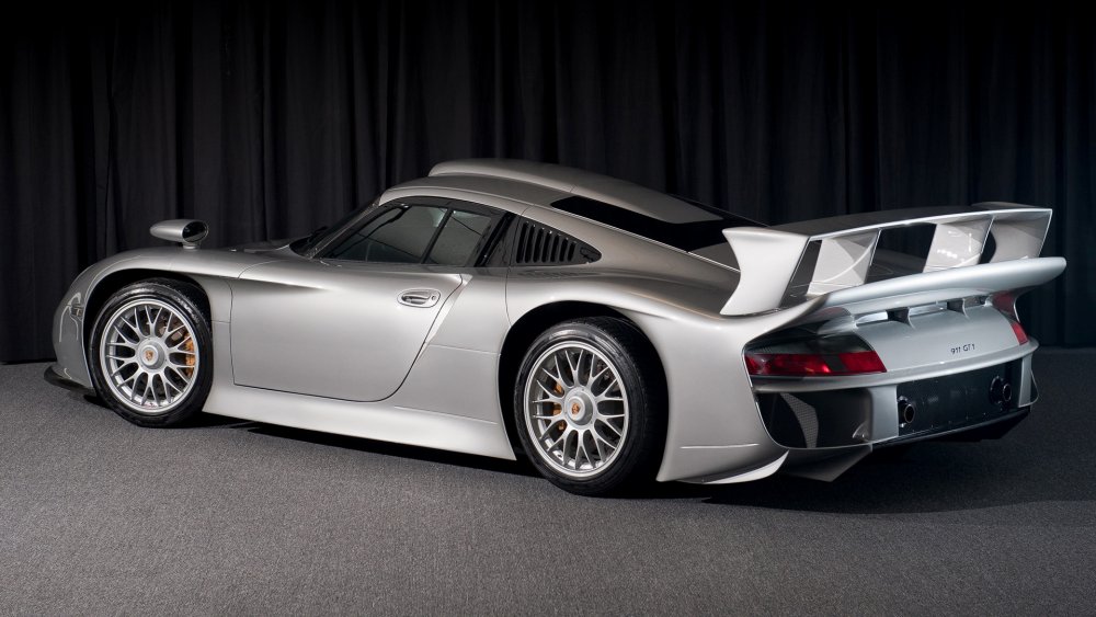 Porsche 911 gt1 993