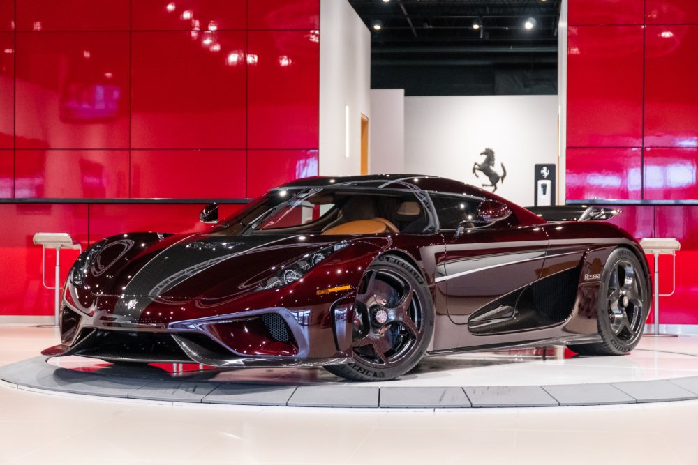 Keninseng машина Regera