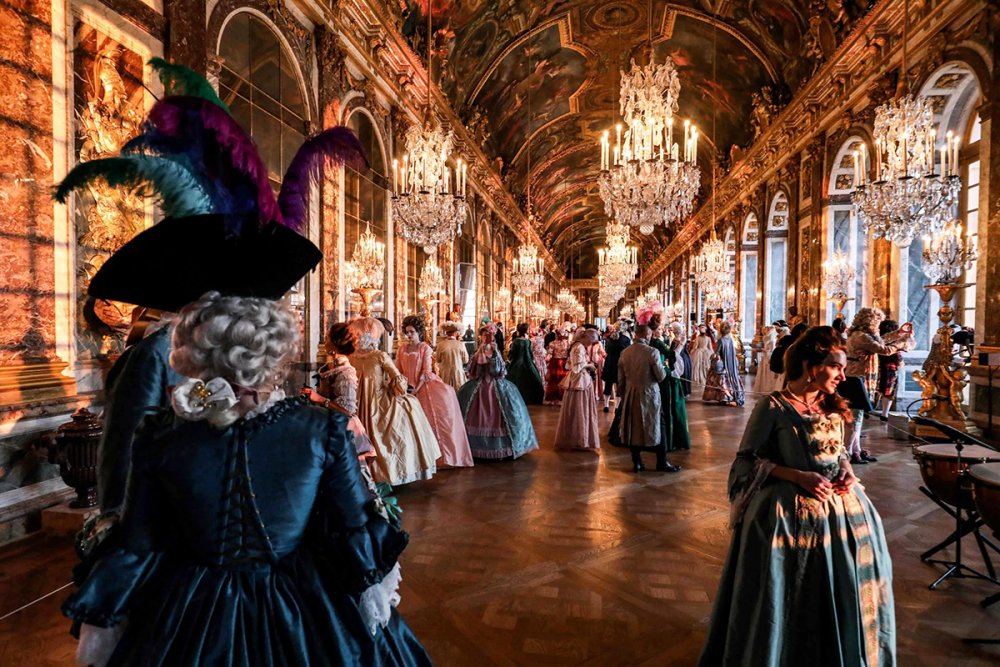 Версальский дворец во Франции Людовик 14