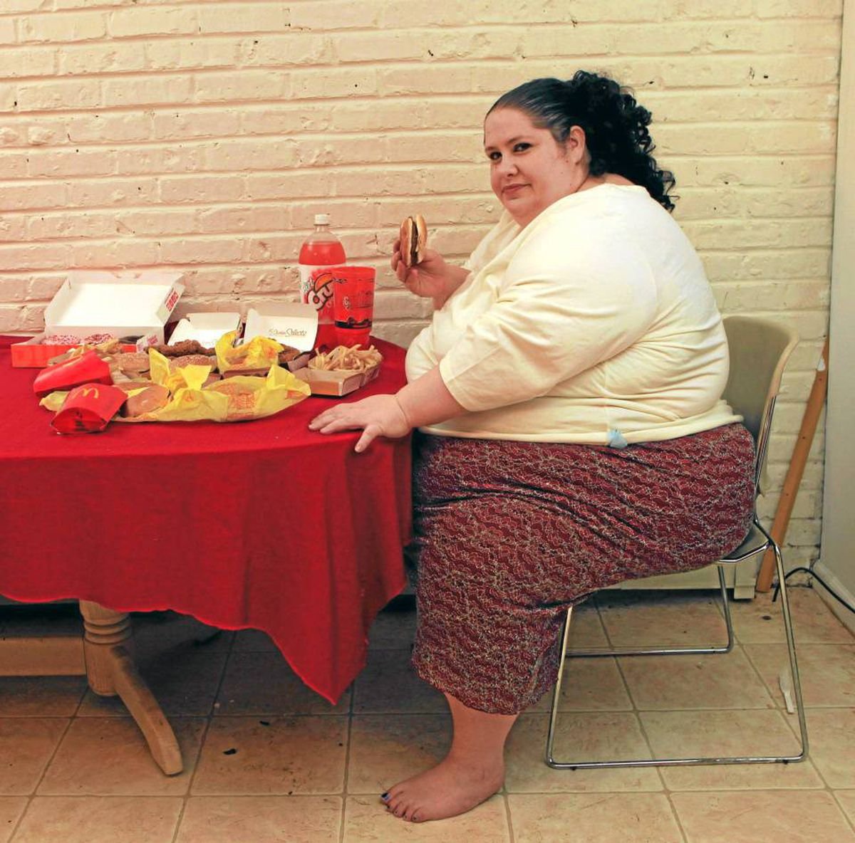 Про толстую жену. Толстая девушка на диете.