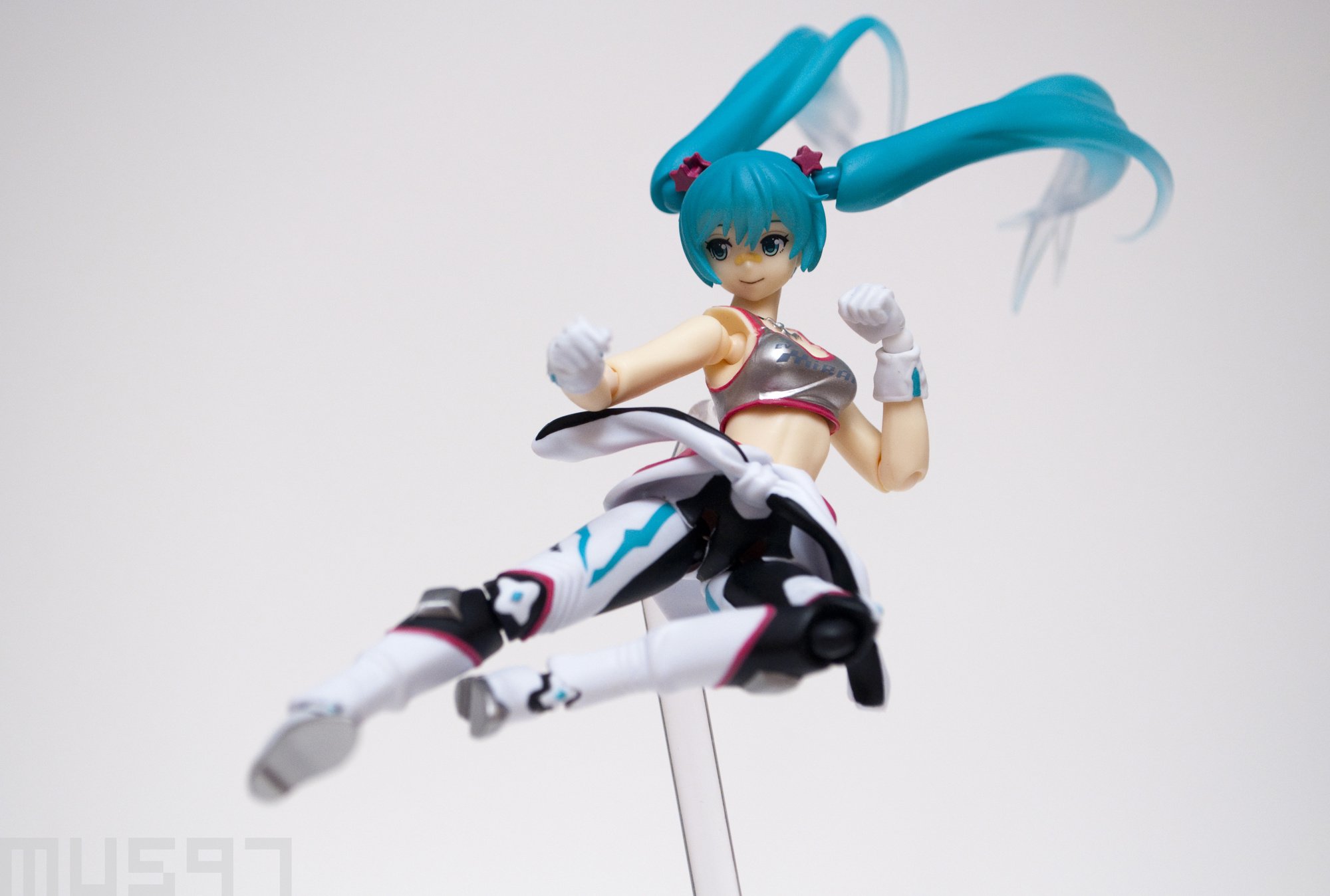 Фигма с нуля для начинающих. Racing Miku 2013 ev Mirai. Figma 3.0. Racing Miku 2021. Фигурка фигма Коната Изуми.